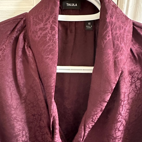 Aritzia blouse - Picture 2 of 9